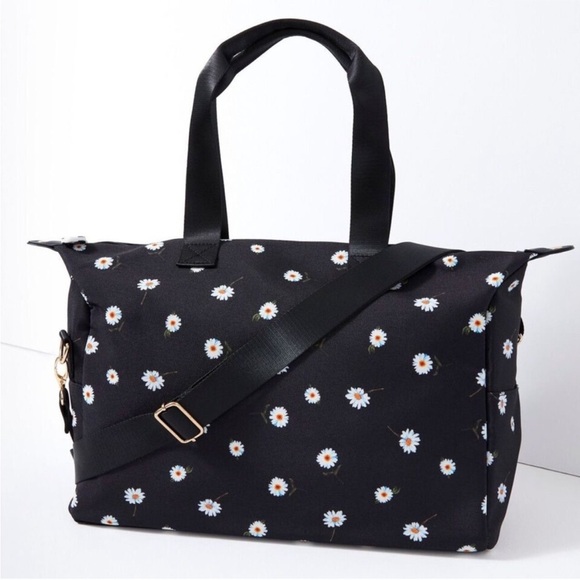 Alice + Olivia Black White Daisy Print Duffel Bag FREE Matching Reversible Hat - Picture 4 of 9
